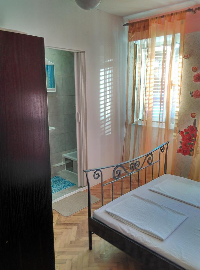 Apartment Filip Vrbnik Extérieur photo